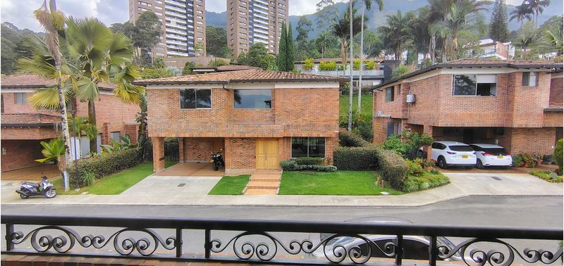 Casa en Venta en Medellín, El Poblado-21