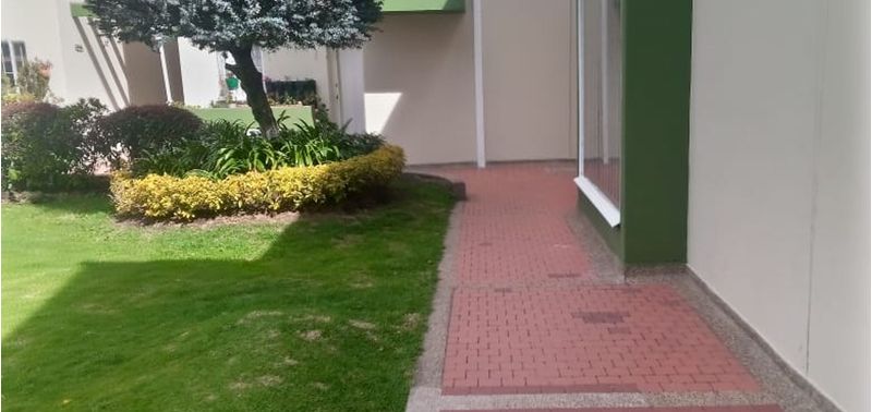 Casa en Venta en Bogotá, D.C., Pontevedra-3