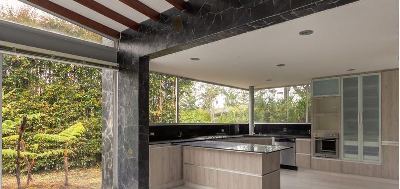 Casa en Venta en Envigado, Loma Del Escobero-0