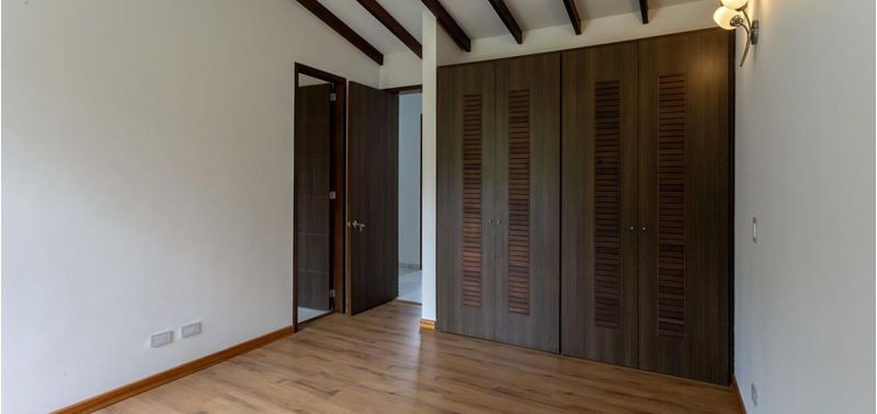 Casa en Venta en Envigado, Loma Del Escobero-5