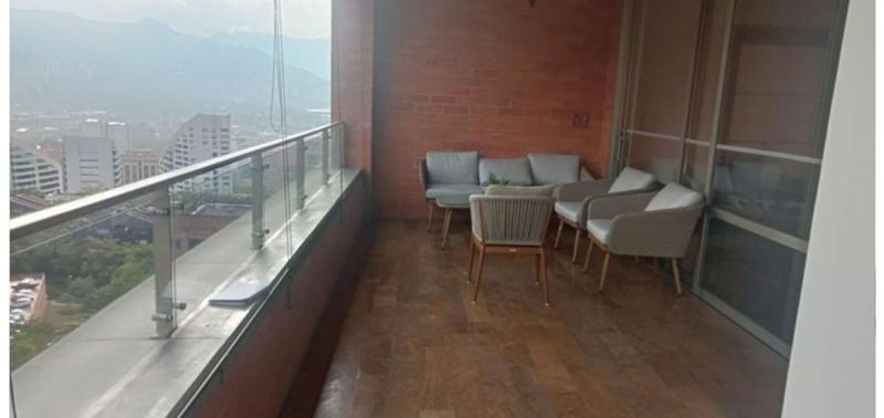Apartamento en Venta en Medellín, El Poblado-11