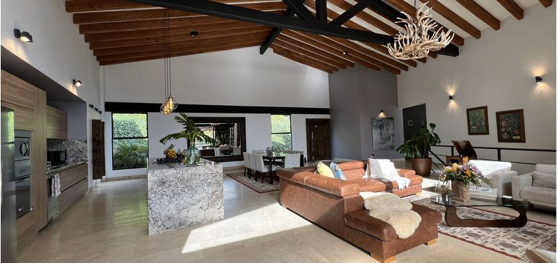 Casa en Venta en Medellín, Vereda Perico Santa Elena-7