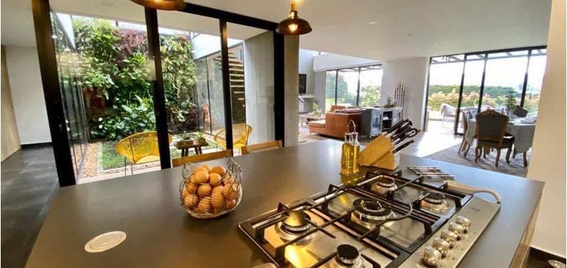 Casa en Venta en Envigado, Las Palmas-0