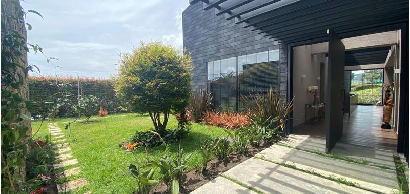 Casa en Venta en Envigado, Alto De Palmas-8