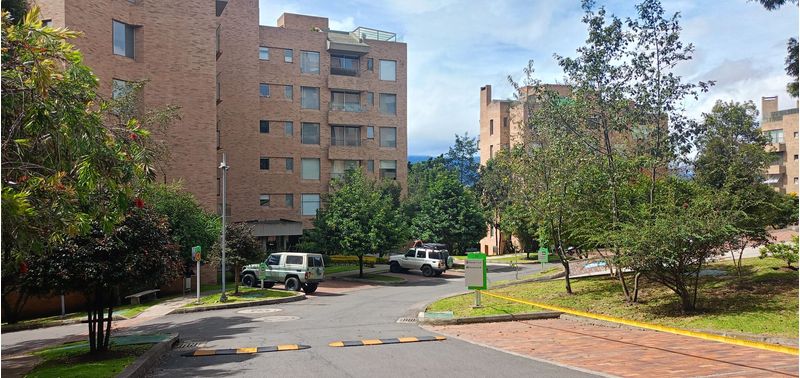 Apartamento en Venta en Bogotá, D.C., Colinas de Suba-0
