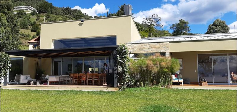Casa en Venta en Medellín, Las Palmas