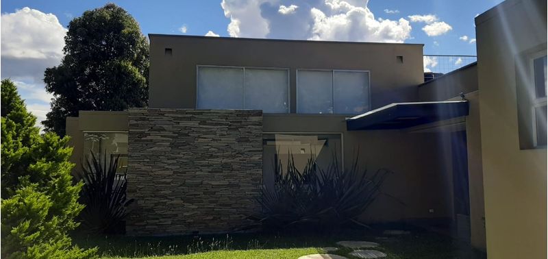 Casa en Venta en Medellín, Las Palmas-1