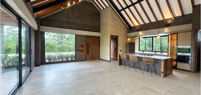 Casa en Venta en Retiro, Lejos del Nido-0