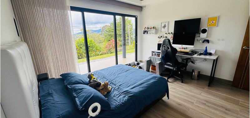 Casa en Venta en Envigado, Alto De Palmas-12