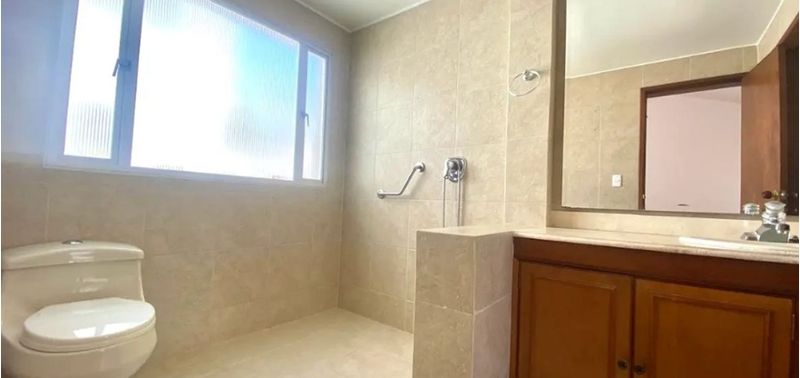 Casa en Venta en Bogotá, D.C., Santa Bárbara Central-5