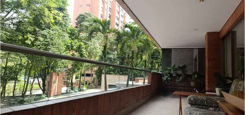 Apartamento en Venta en Medellín, El Poblado-2