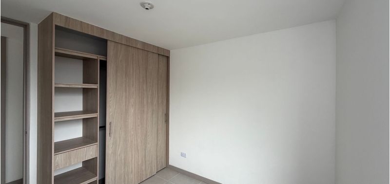Apartamento en Venta en Envigado, La Cuenca-8
