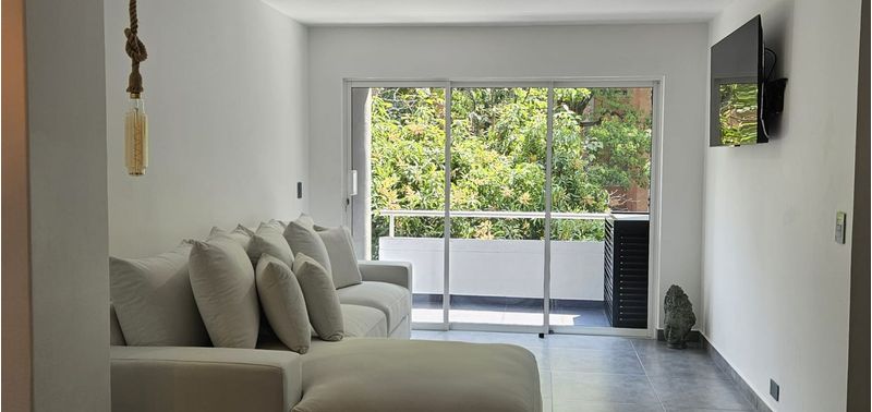 Apartamento en Venta en Envigado, Los Cristales-0