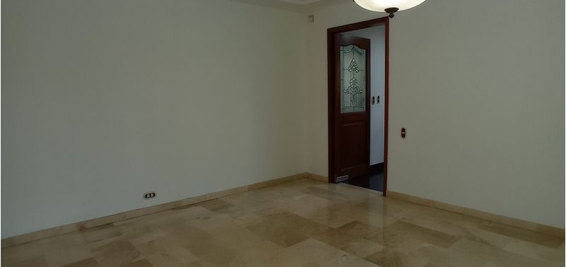 Casa en Venta en Medellín, El Poblado-8