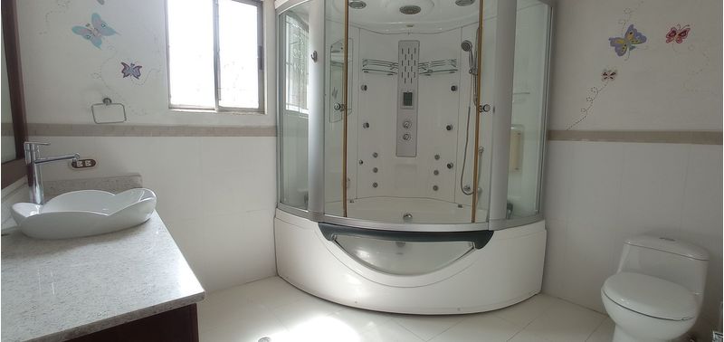 Casa en Venta en Medellín, El Poblado-25