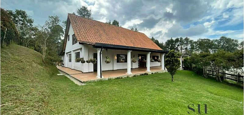 Casa en Venta en Medellín, Piedra Gorda-1