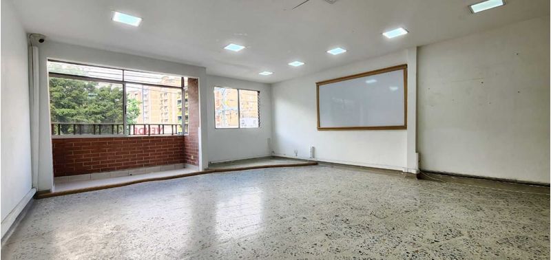 Apartamento en Venta en Medellín, San Joaquín-0