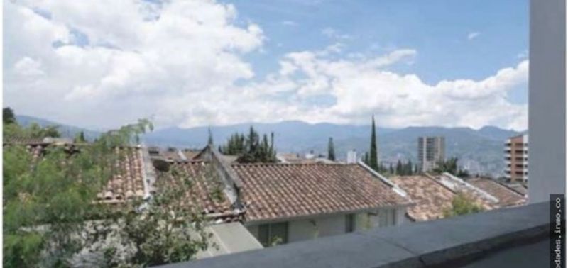 Apartamento en Venta en Medellín, Los Balsos-1