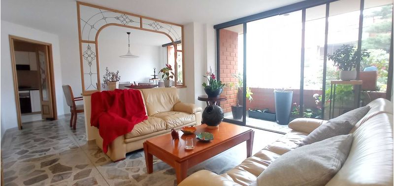 Apartamento en Venta en Medellín, Laureles