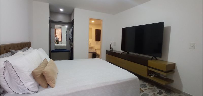 Apartamento en Venta en Medellín, Laureles-12