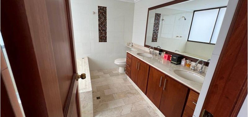 Apartamento en Venta en Medellín, El Poblado-10