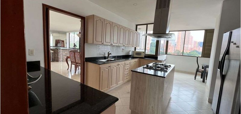 Apartamento en Venta en Medellín, El Poblado-13