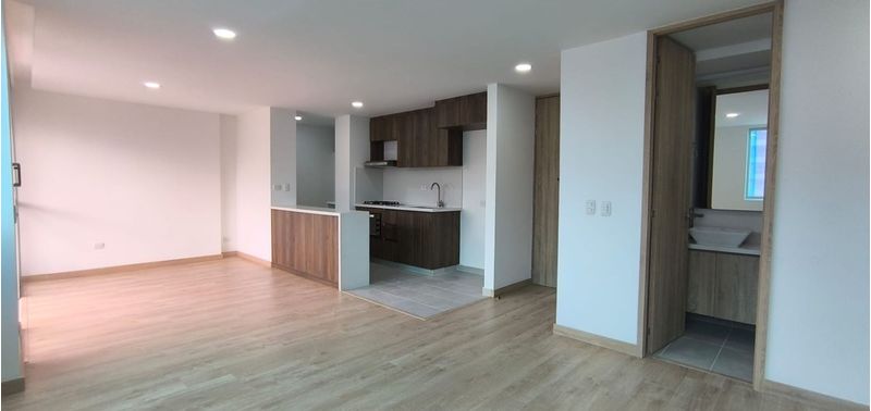Apartamento en Venta en Sabaneta, Loma De San Jose-0