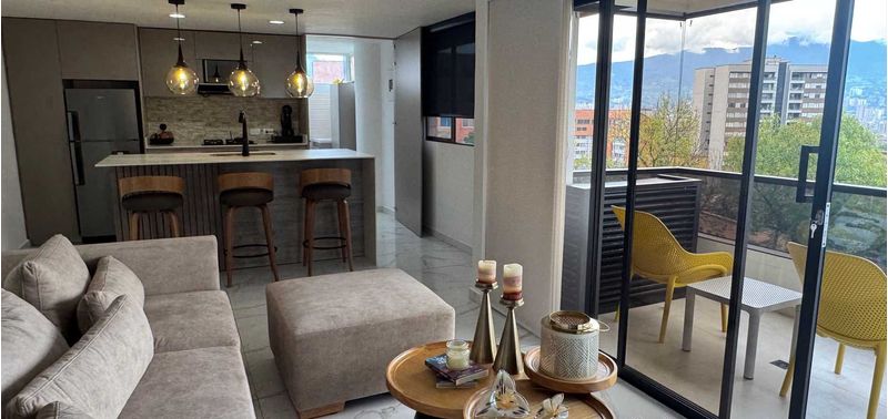 Apartamento en Venta en Medellín, El Poblado-0