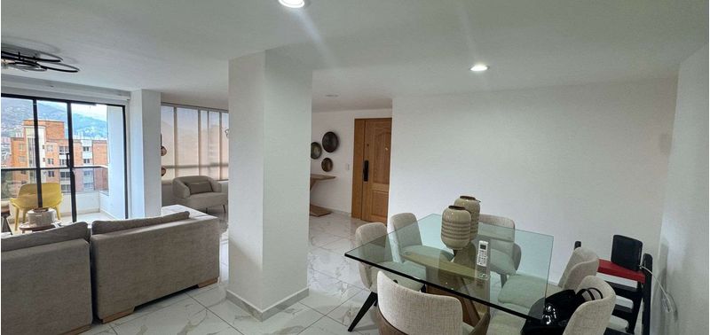 Apartamento en Venta en Medellín, El Poblado-16