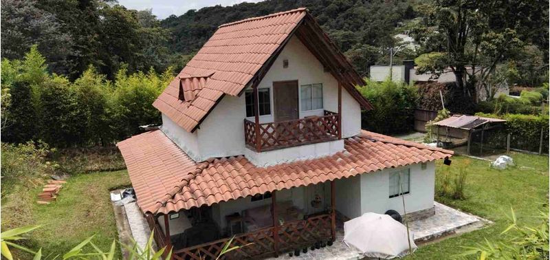 Casa en Venta en Envigado, Las Palmas