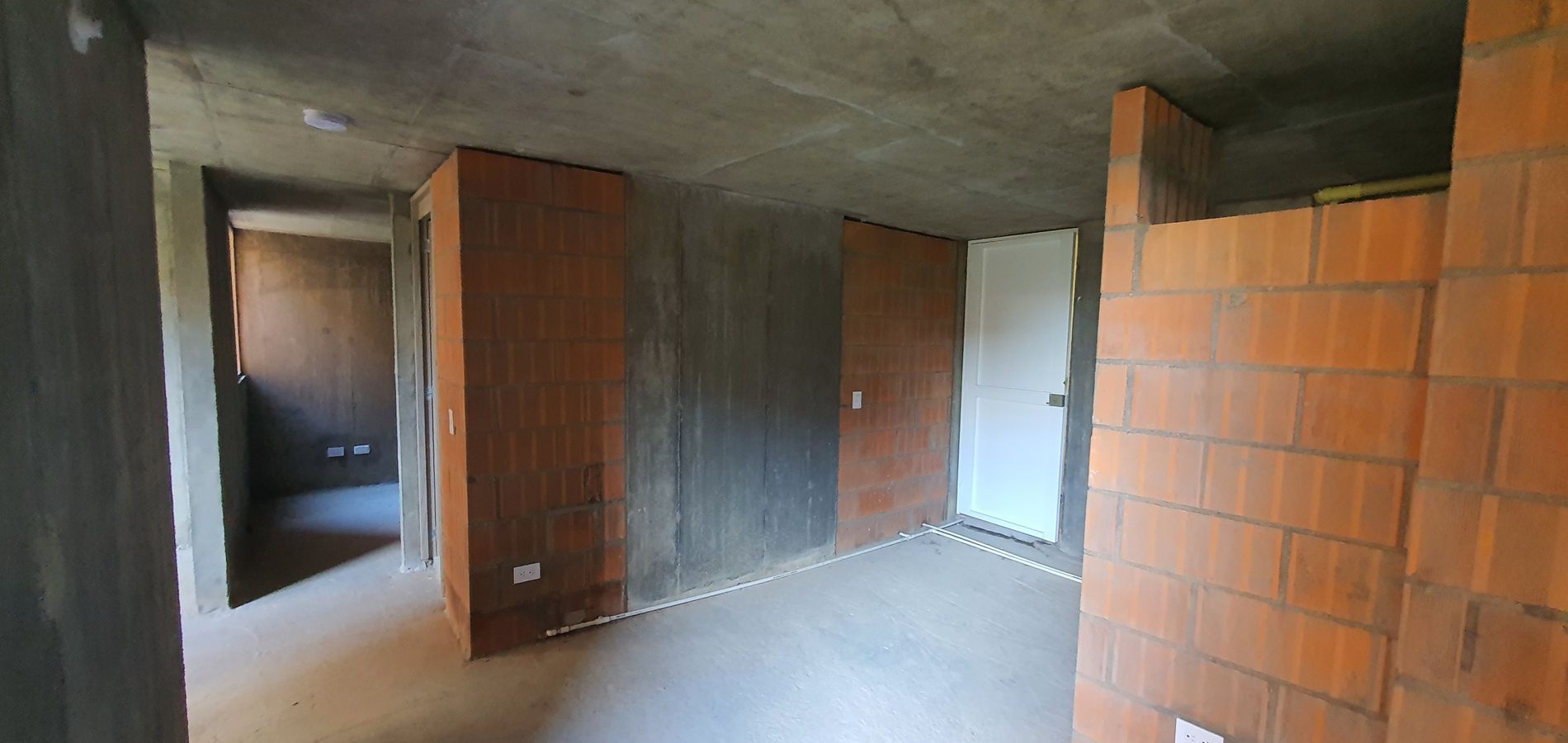 Apartamento en Venta en Medellín, San Antonio de Prado-0