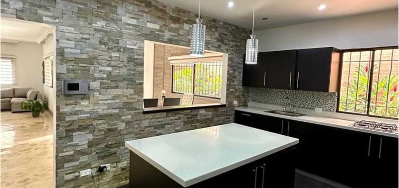 Casa en Venta en Envigado, Jardines-5