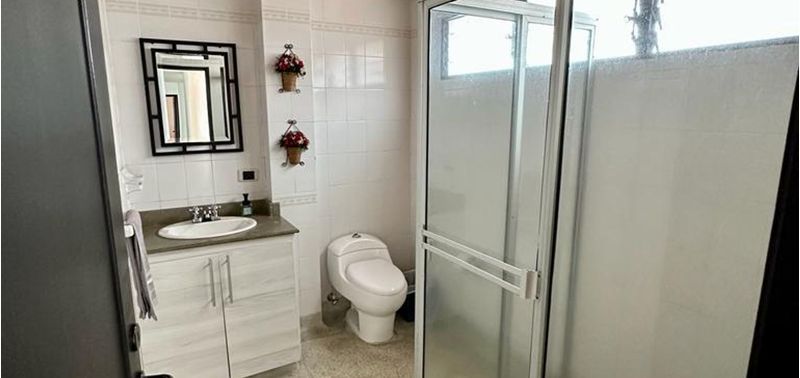 Casa en Venta en Envigado, Jardines-12