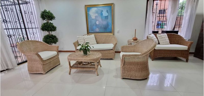 Casa en Venta en Envigado, La Pradera-0