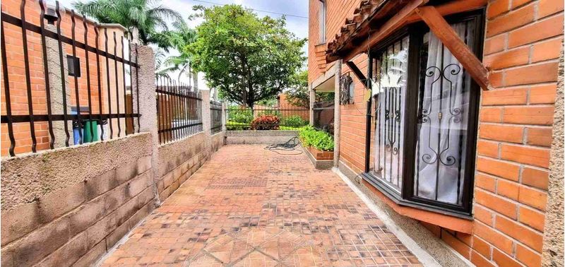 Casa en Venta en Envigado, La Pradera-5