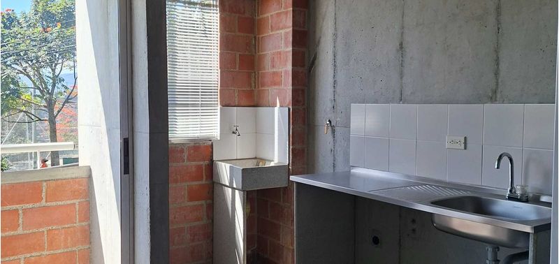 Apartamento en Venta en Medellín, Robledo-0