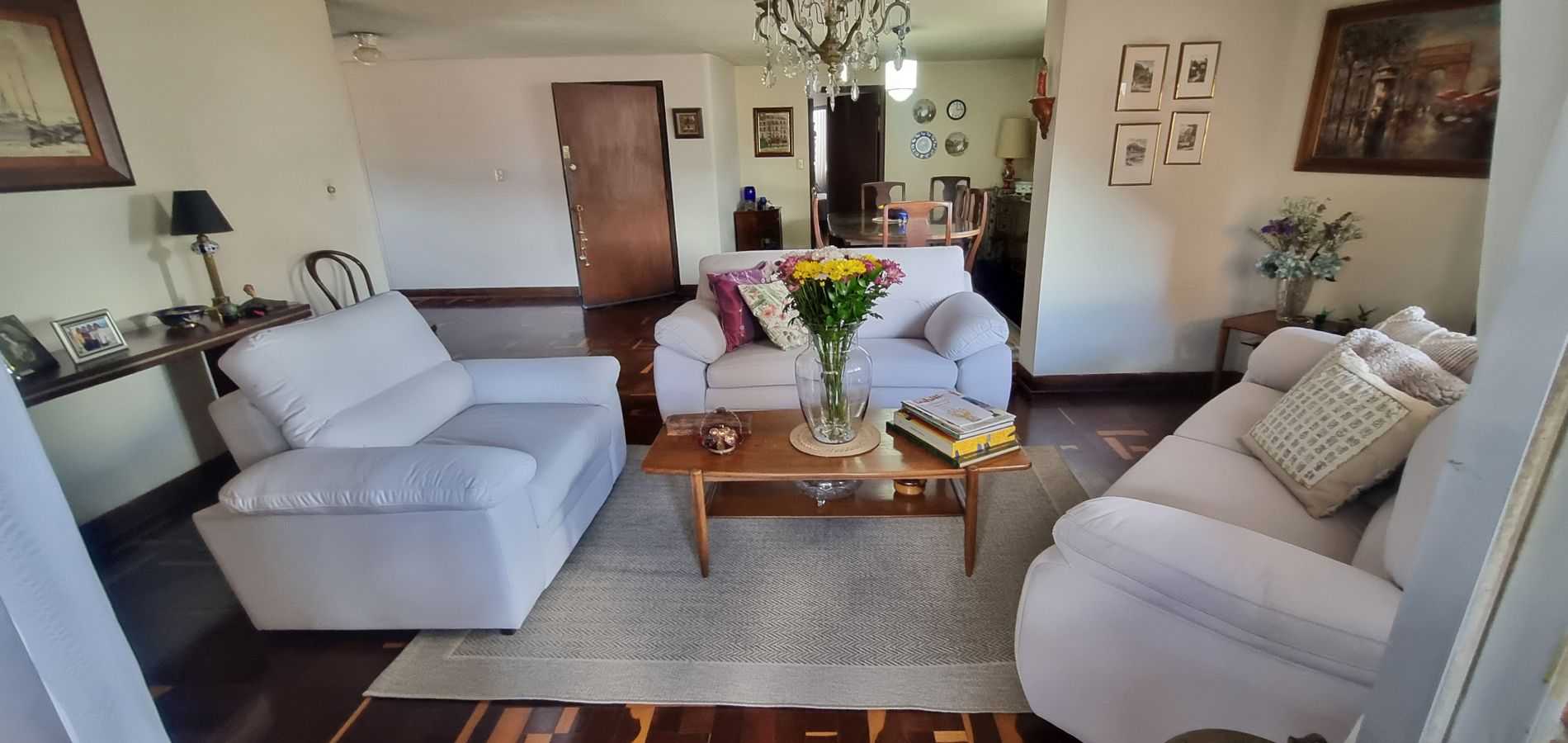Apartamento en Venta en Medellín, Candelaria-0