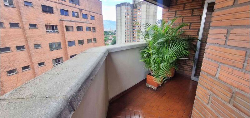 Apartamento en Venta en Medellín, Candelaria-5
