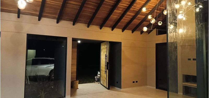Casa en Venta en Medellín, Corregimiento Santa Elena