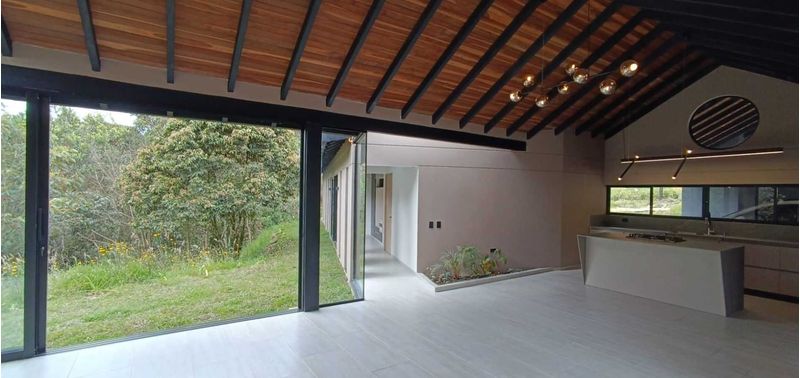 Casa en Venta en Medellín, Corregimiento Santa Elena-18