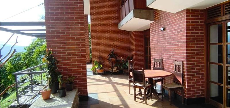 Casa en Venta en Medellín, Las Lomas-29