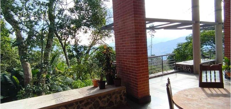Casa en Venta en Medellín, Las Lomas-30