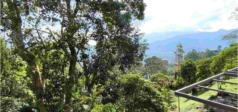 Casa en Venta en Medellín, Las Lomas-32