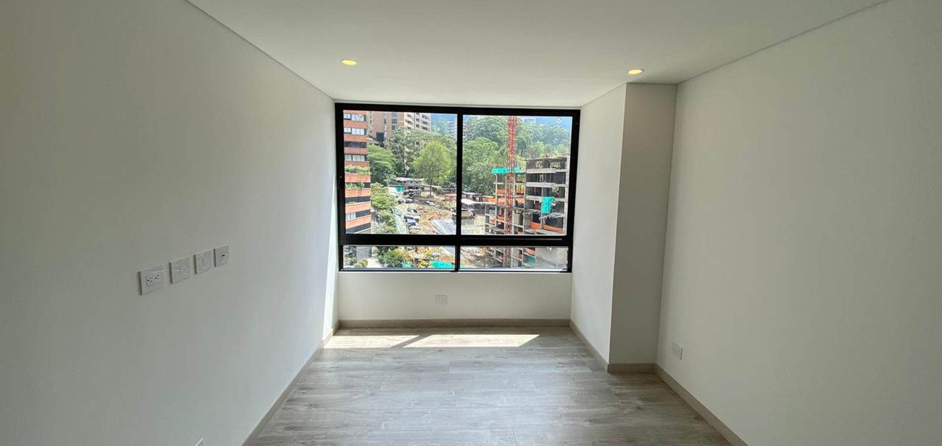 Apartamento en Venta en Medellín, Altos del Poblado-2