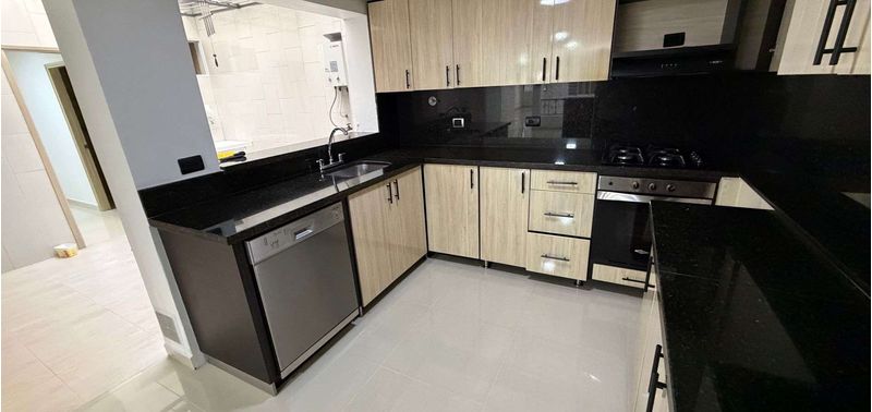 Casa en Venta en Medellín, Laureles-12