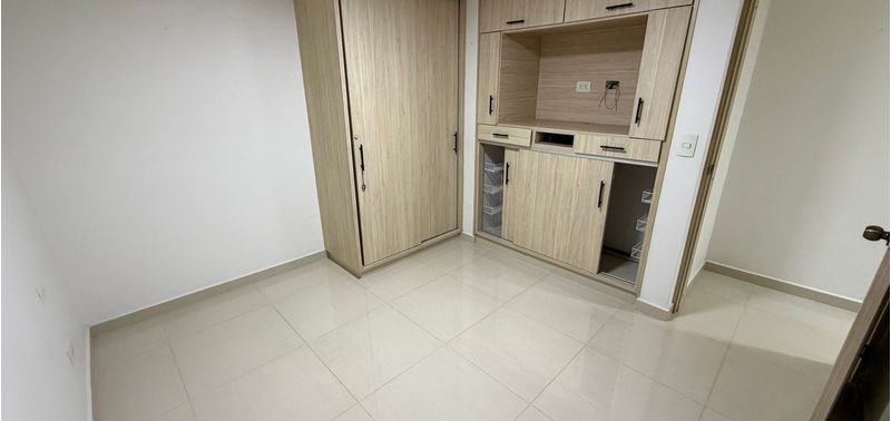 Casa en Venta en Medellín, Laureles-26