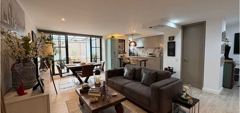 Apartamento en Venta en Bogotá, D.C., Santa Bárbara-0