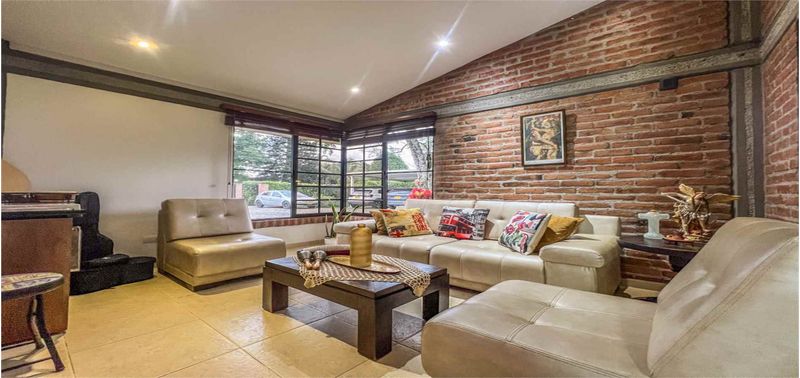 Casa en Venta en Jamundí, Urbanización Riberas de las Mercedes-0