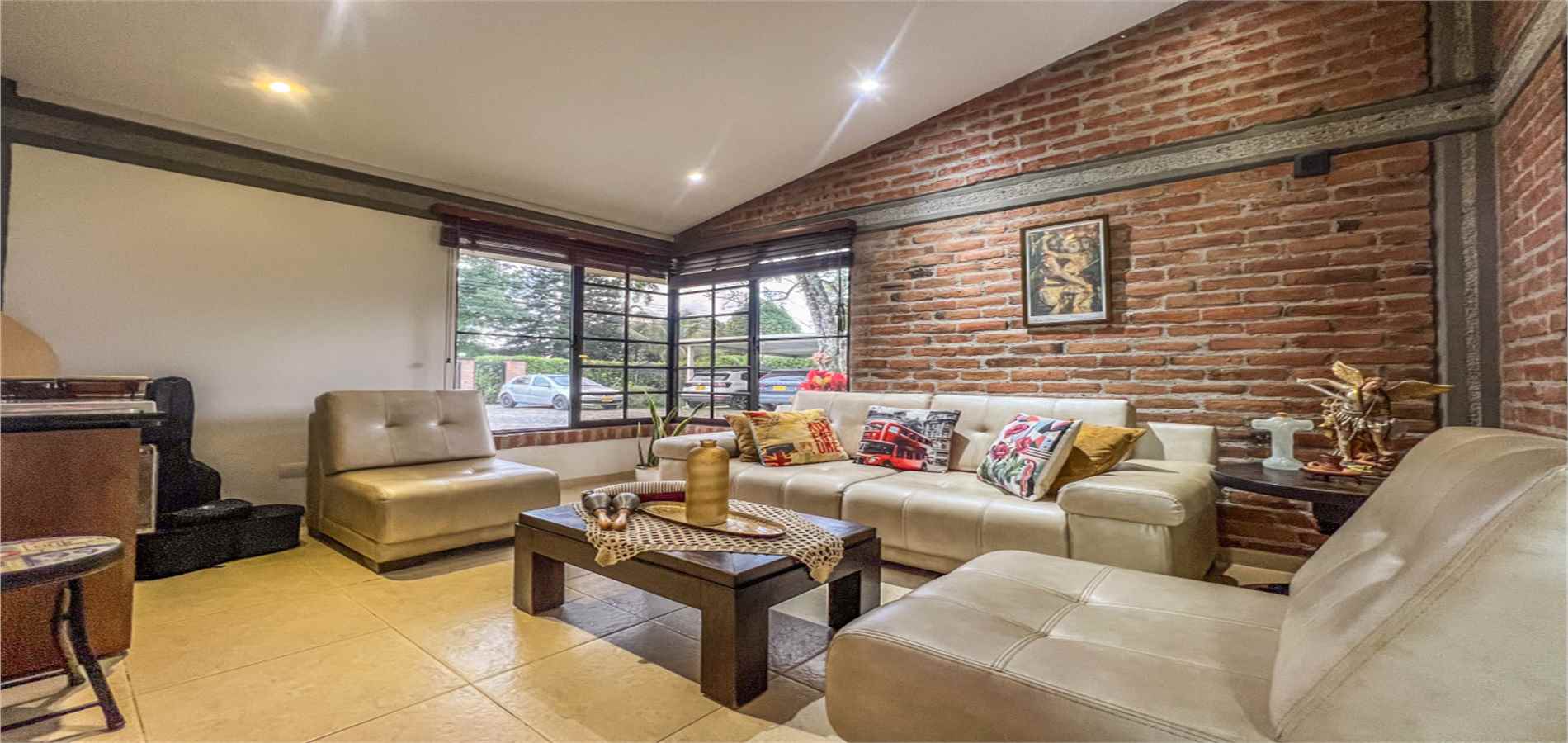 Casa en Venta en Jamundí, Urbanización Riberas de las Mercedes-0