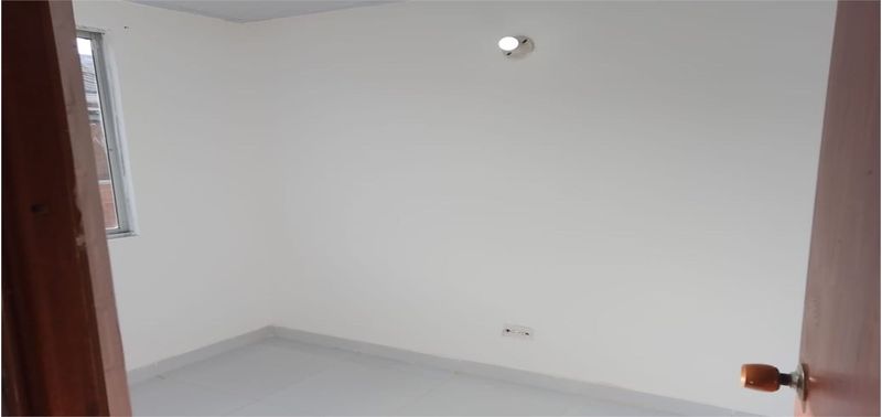 Casa en Venta en Madrid, la finca-2